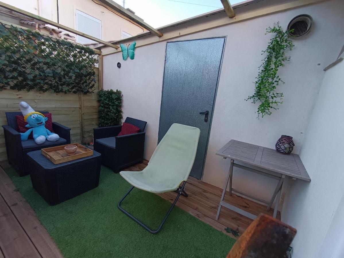Villa 3 Logements Entiers Avec Piscine Et Jaccuzi Et Parking Marselha Exterior foto